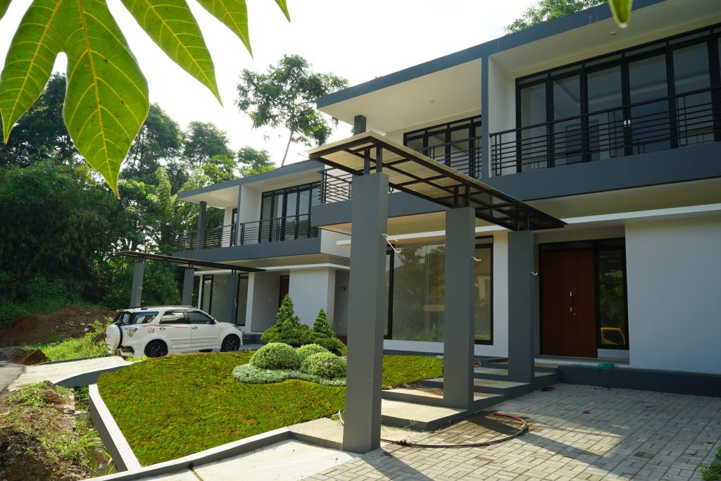 Rumah premium modern di Resor Dago Pakar dengan lingkungan hijau